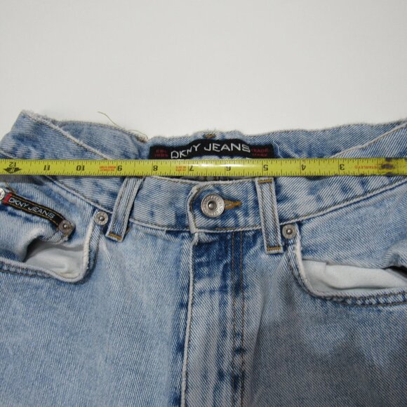 Vintage DKNY Jeans Women’s 6 Blue Straight Light Wash USA Made 90s - Picture 6 of 10